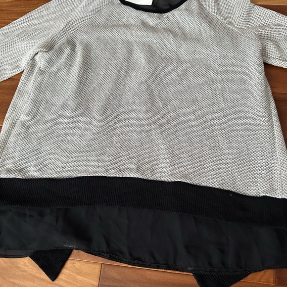 Green Envelope Grey Sweater with Flowy Black Dress Shirt Layered Shirt size XL - Picture 2 of 4